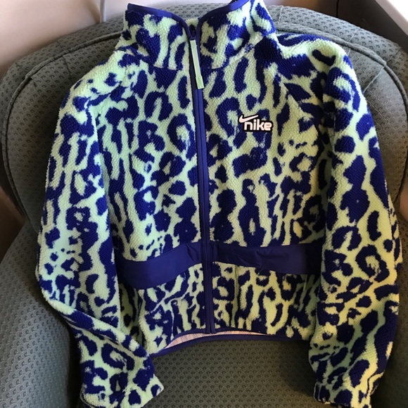 Nike Sportswear Animal Print Sherpa 
